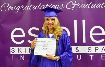 Estelle graduate