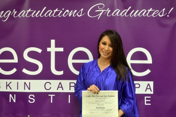 Estelle graduate