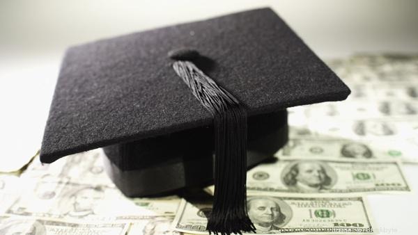 imgi_25_graduation-cap-money-600750xx600-338-0-226